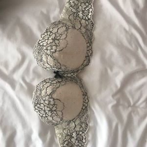 Victoria’s Secret Strapless Lace Bra